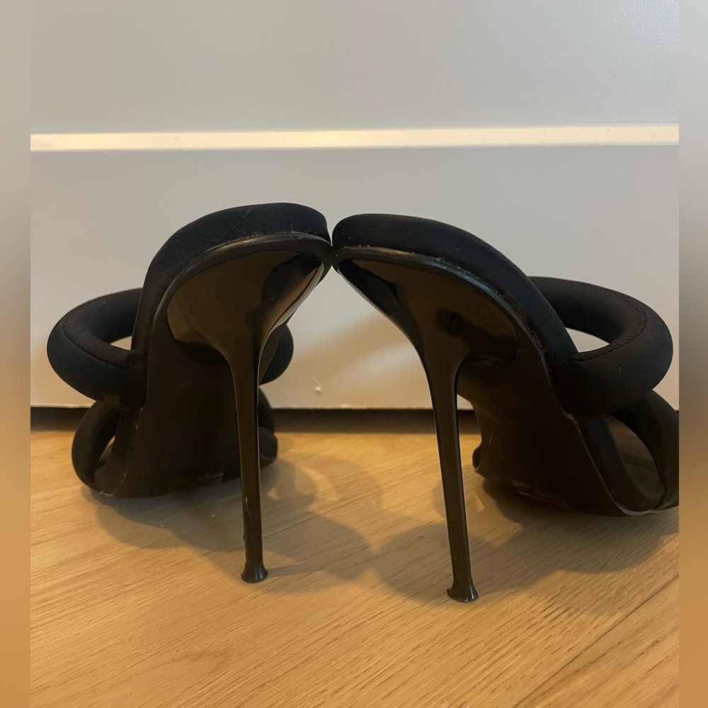 Heels - Picture 3 of 5
